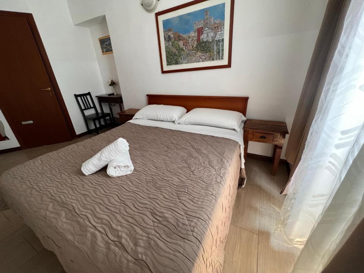 Booking Inn Settembre 95 ローマ エクステリア 写真