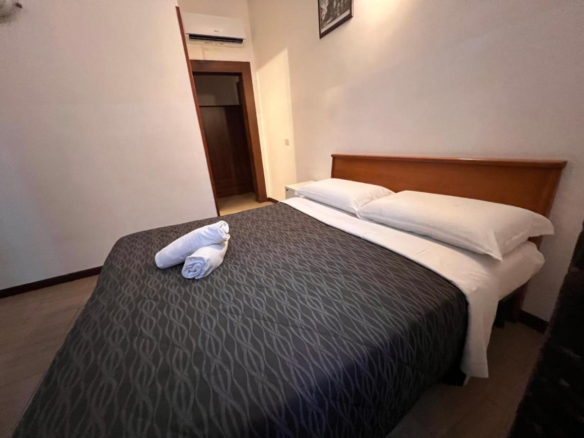 Booking Inn Settembre 95 ローマ エクステリア 写真