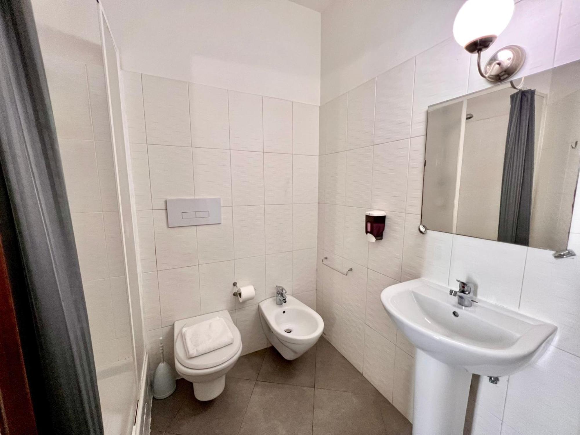 Booking Inn Settembre 95 ローマ エクステリア 写真